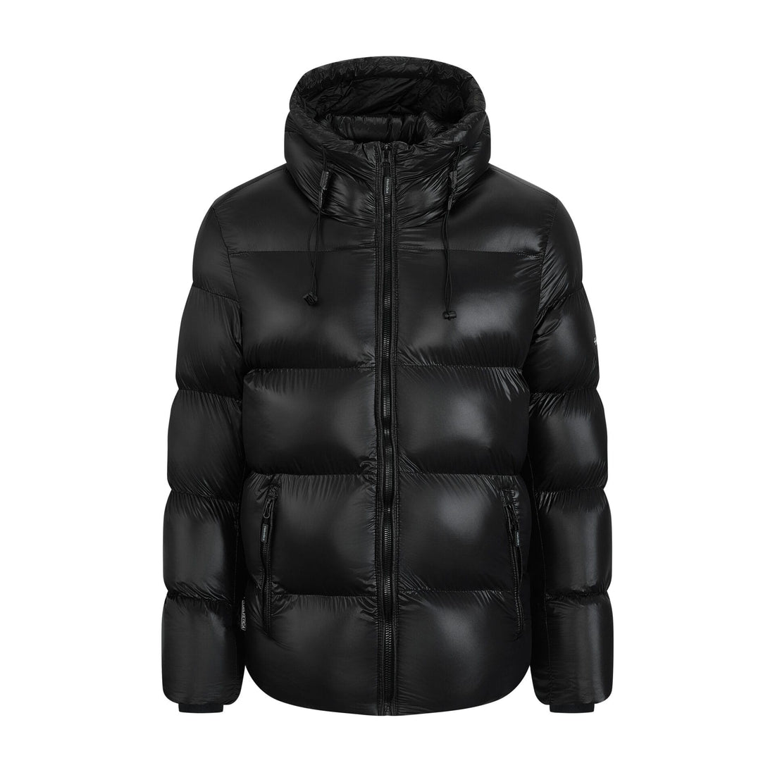 Margot wearing the Edge Hooded Down Jacket on a cold winter morning