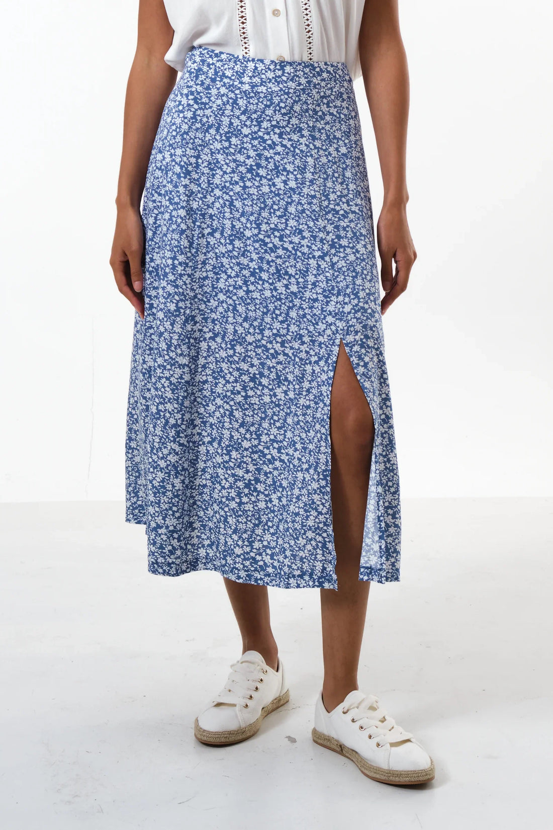 Kiyo Micro Blossom Print Midi Skirt in Blue – The Season's Most Effortless Statement Piece