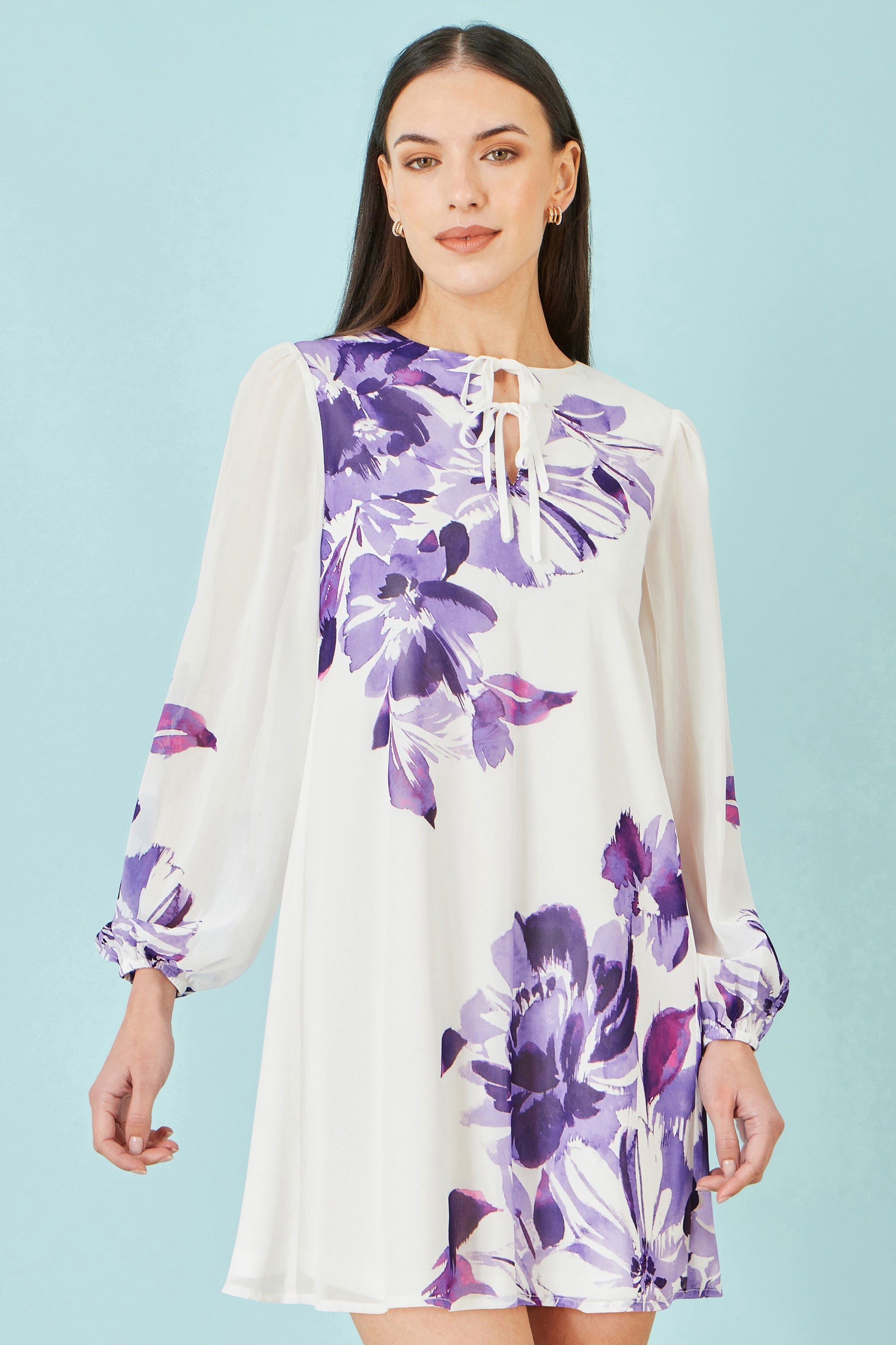 Effortlessly Elegant: Why the Yumi White Floral Tunic Is the £55 Dress You'll Wear Everywhere