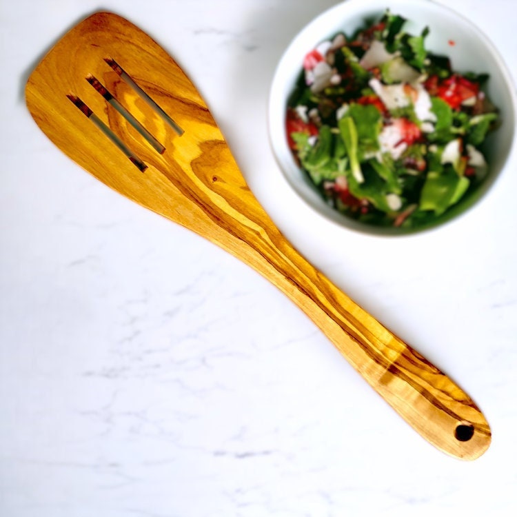 The Olive Wood Spatula That Will Outlast Every Kitchen Gadget You Own