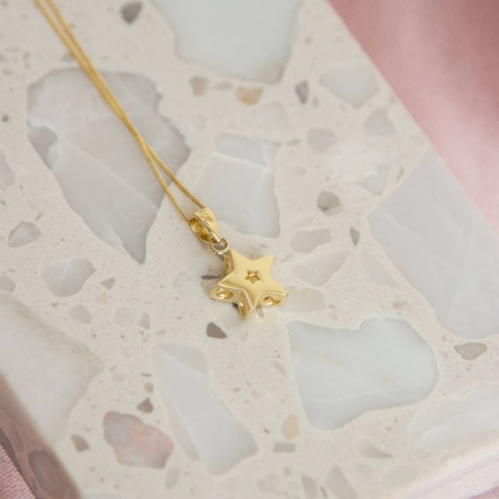 Gecko Jewellery 9ct Yellow Gold Small Star Pendant for Engraving
