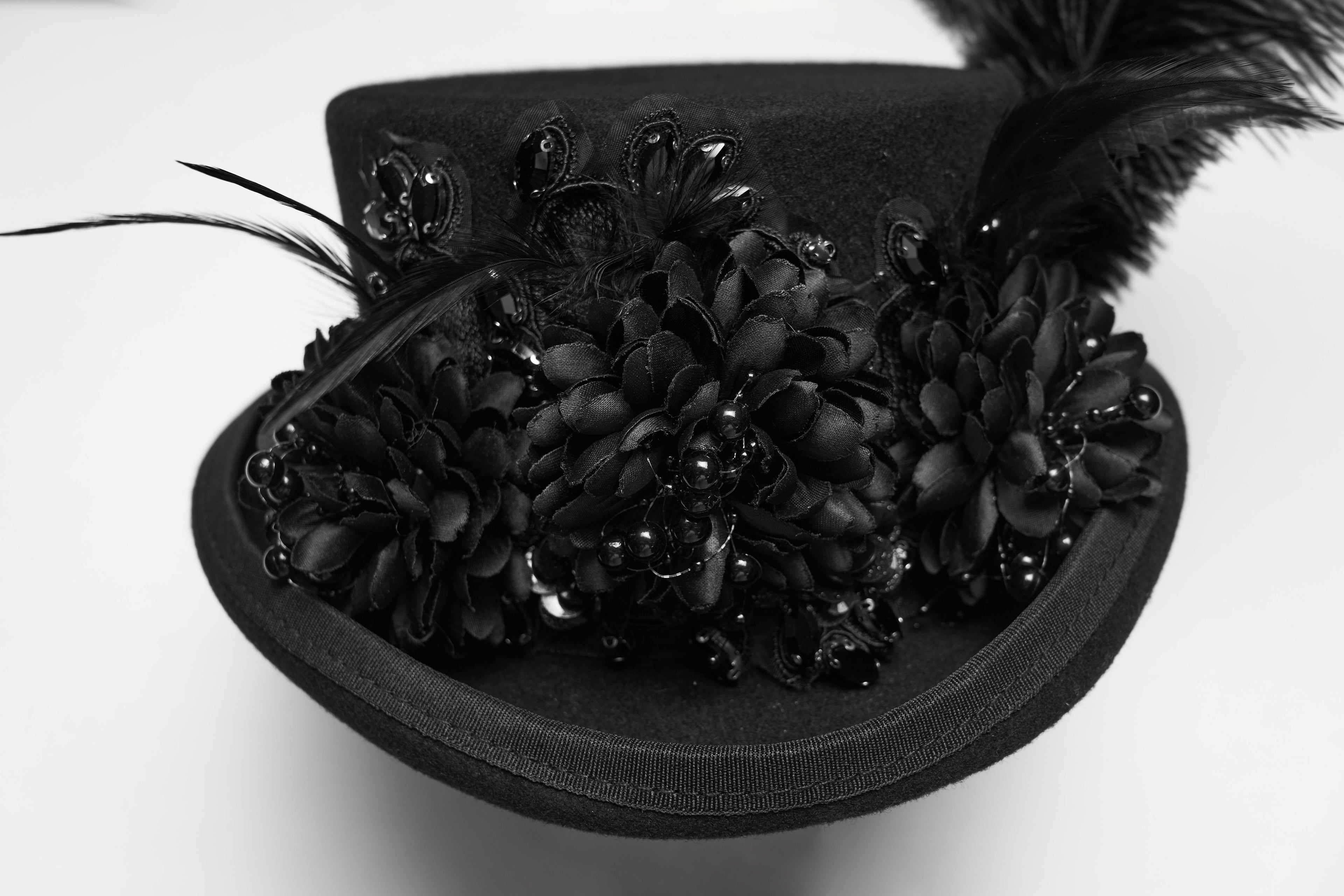 Punk Rave Goth Feather Formal Hat – Gothic Retro Style Wide-Brim Hat