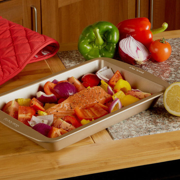 Orsina 33cm Roasting Pan – Non-Stick Satin Gold Ovenware Baking Tray