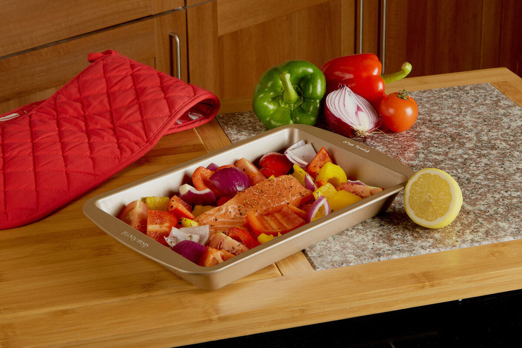 Orsina 33cm Roasting Pan – Non-Stick Satin Gold Ovenware Baking Tray