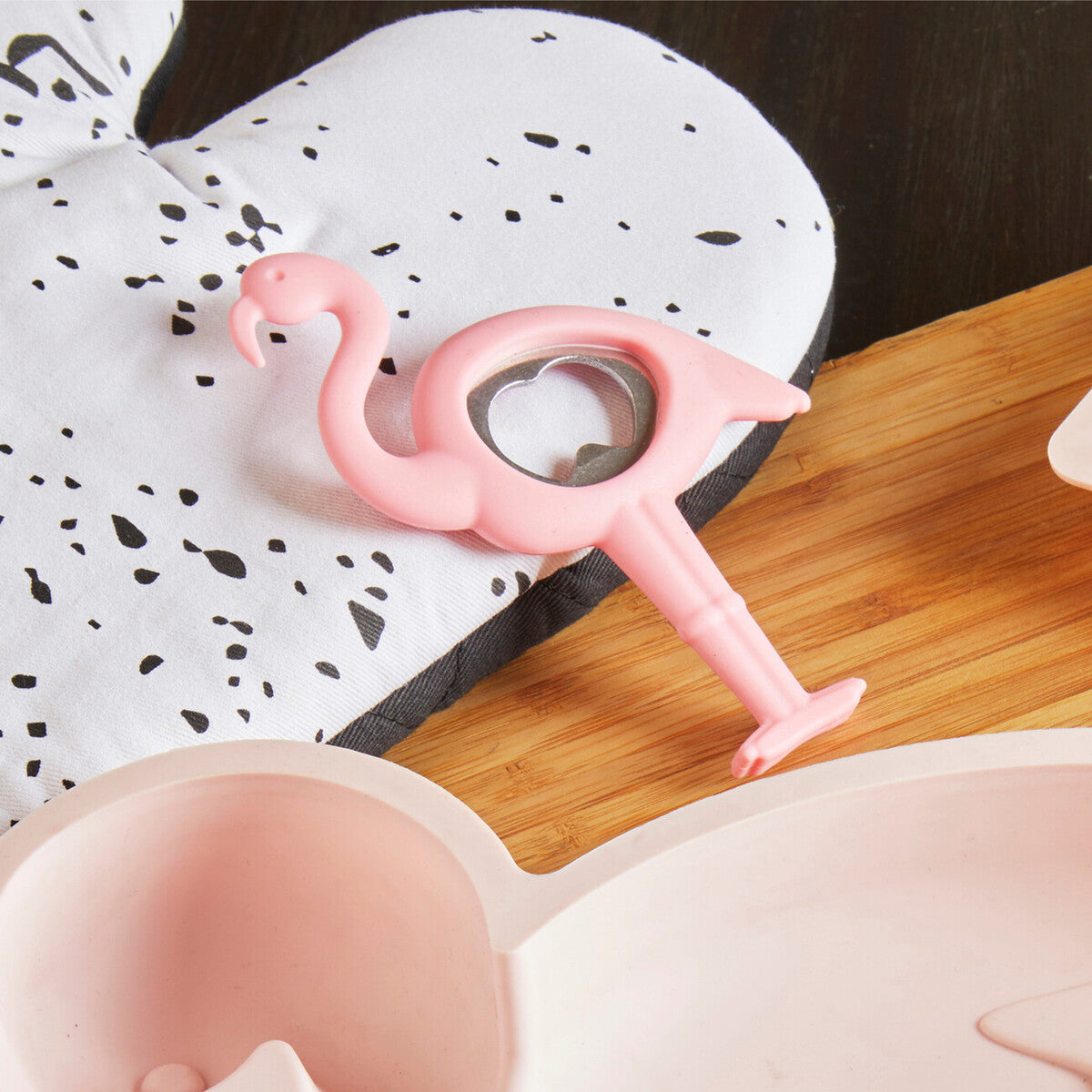 Orsina Mimo Pink Flamingo Bottle Opener – Ergonomic Novelty Barware