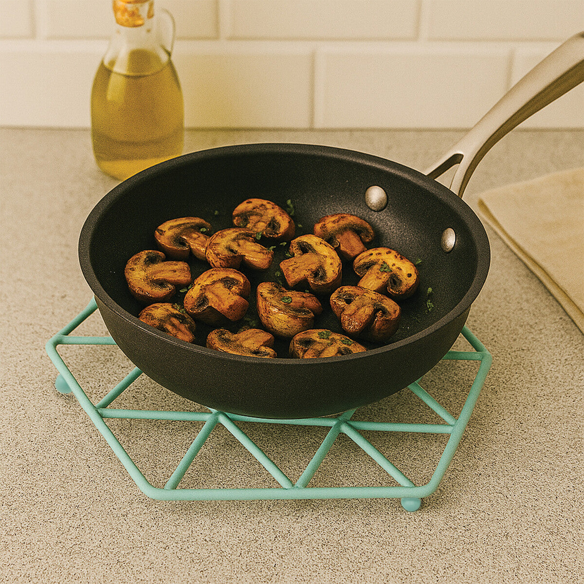 Orsina Vertex Hexagon Kitchen Trivet – Green Finish Heat Protection