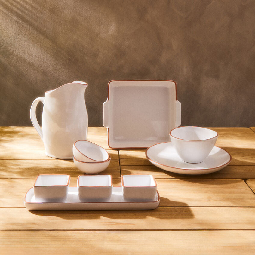 Orsina Calisto Terracotta Pitcher – White Glazed Ceramic Serveware