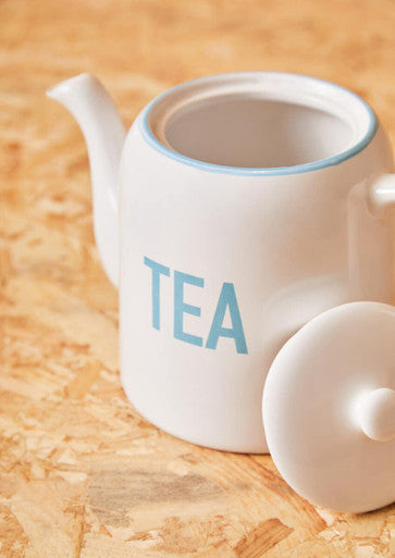 Orsina Homestead Teapot – White and Blue Ceramic Tea Service Pot