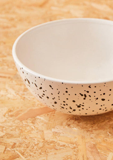 Orsina Speckled Salad Bowl – Modern Black and White Dolomite Serving Bowl