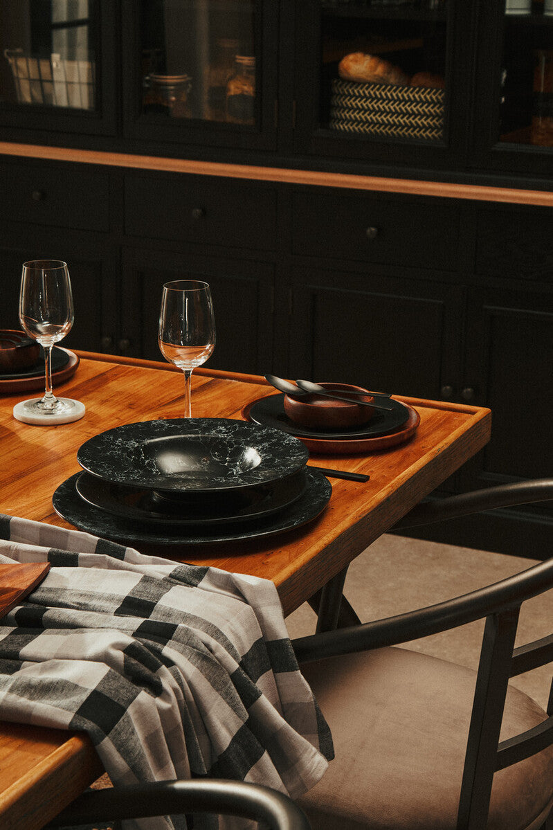 Orsina Hygge Black Stoneware Dinner Plate – Minimalist Tableware