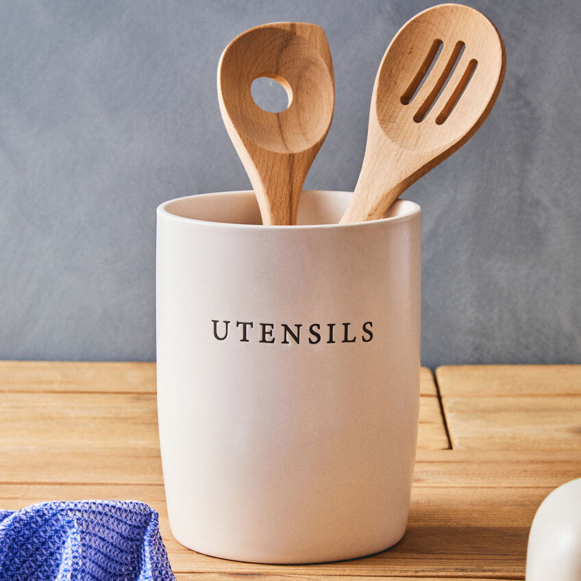 Orsina Farmhouse Cream Utensil Holder – Stoneware Kitchen Organizer