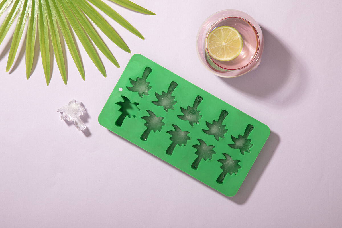 Orsina Mimo Palm Tree Ice Cube Tray | Green 10-Cavity Silicone Mold