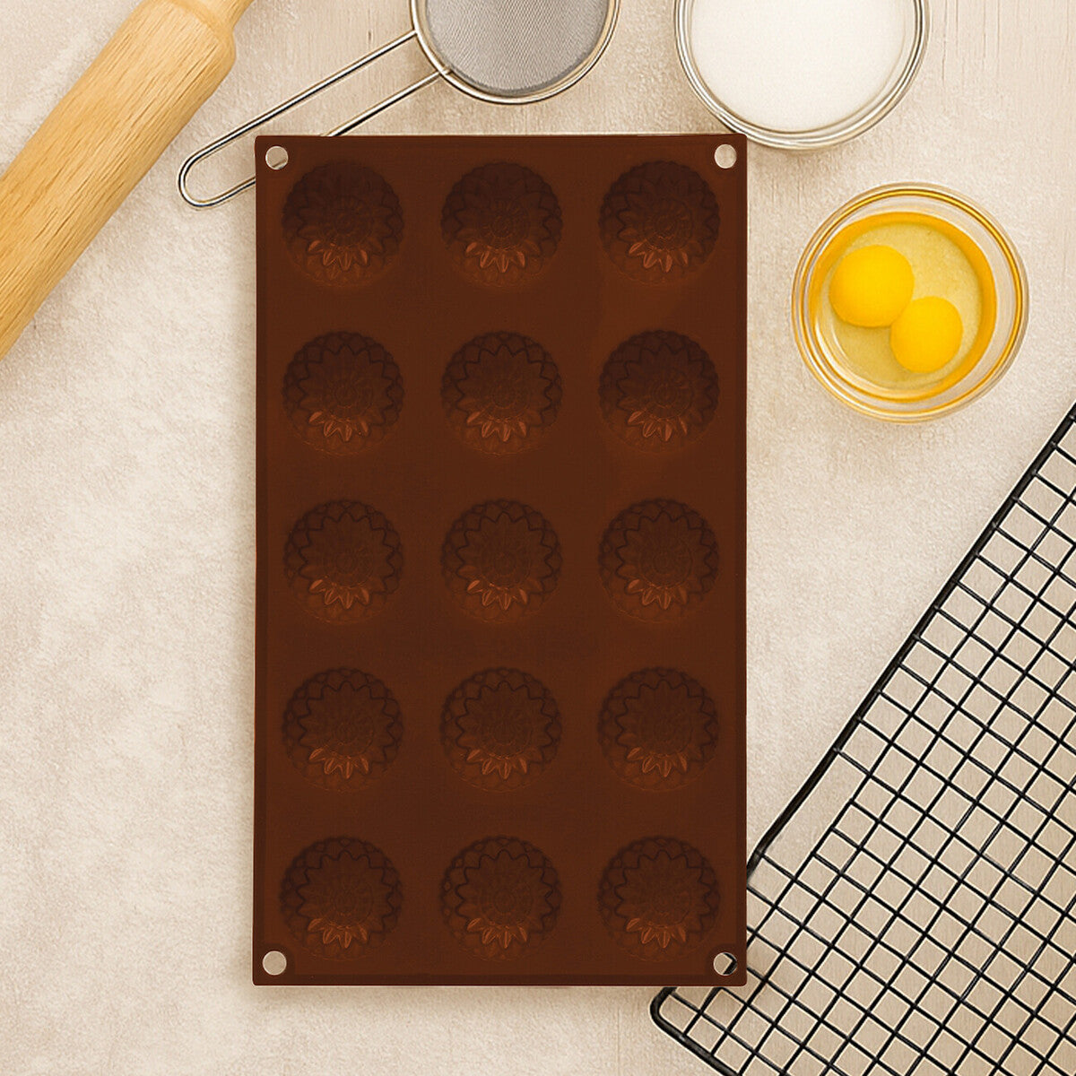 Orsina 15-Cavity Flower Silicone Chocolate Mould – Sunflower Shape