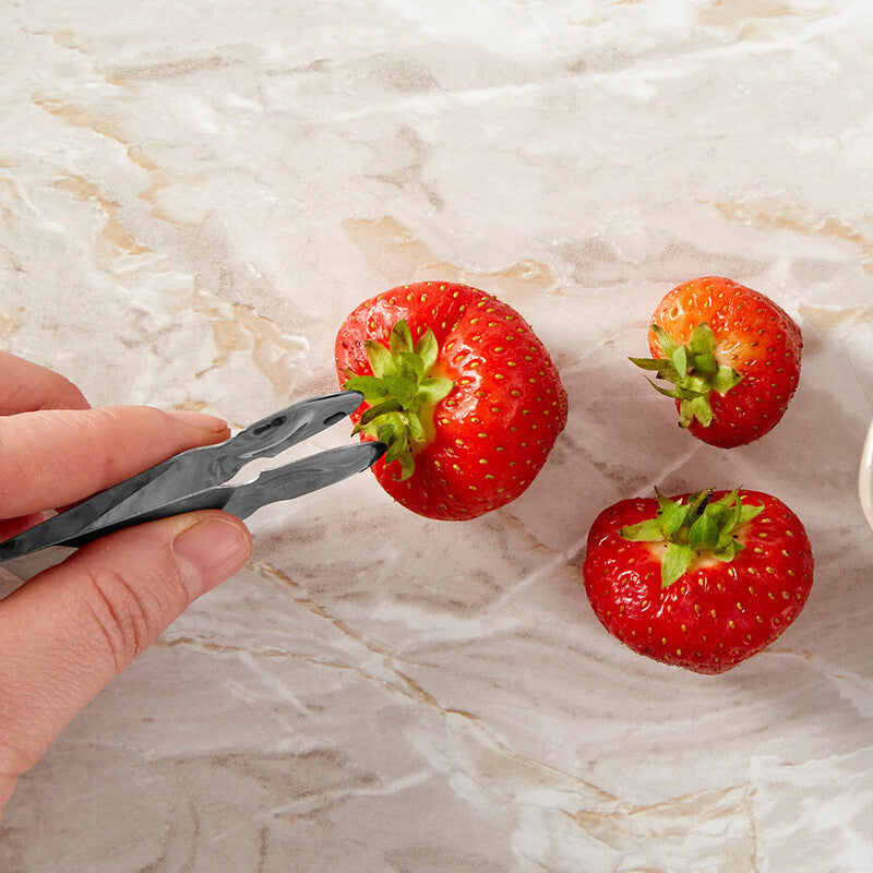 Orsina Strawberry Huller – Compact Fruit Prep Tool for Kitchen Use