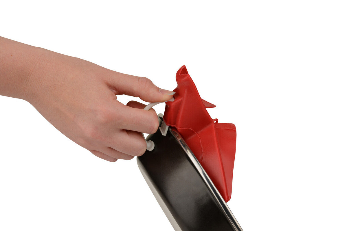 Orsina Silicone Grease Pouring Spout – Heat Resistant Red Kitchen Tool