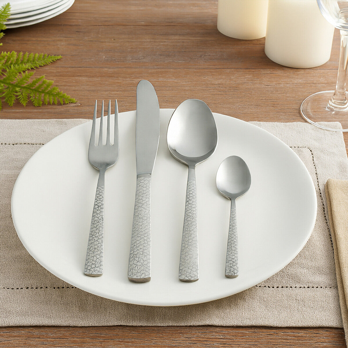 Orsina Avie Casablanca 16-Piece Stainless Steel Cutlery Set | Silver