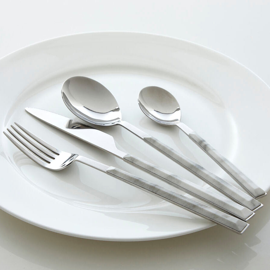 Orsina Avie 16-Piece White Faux Marble Cutlery Set | Silver Flatware