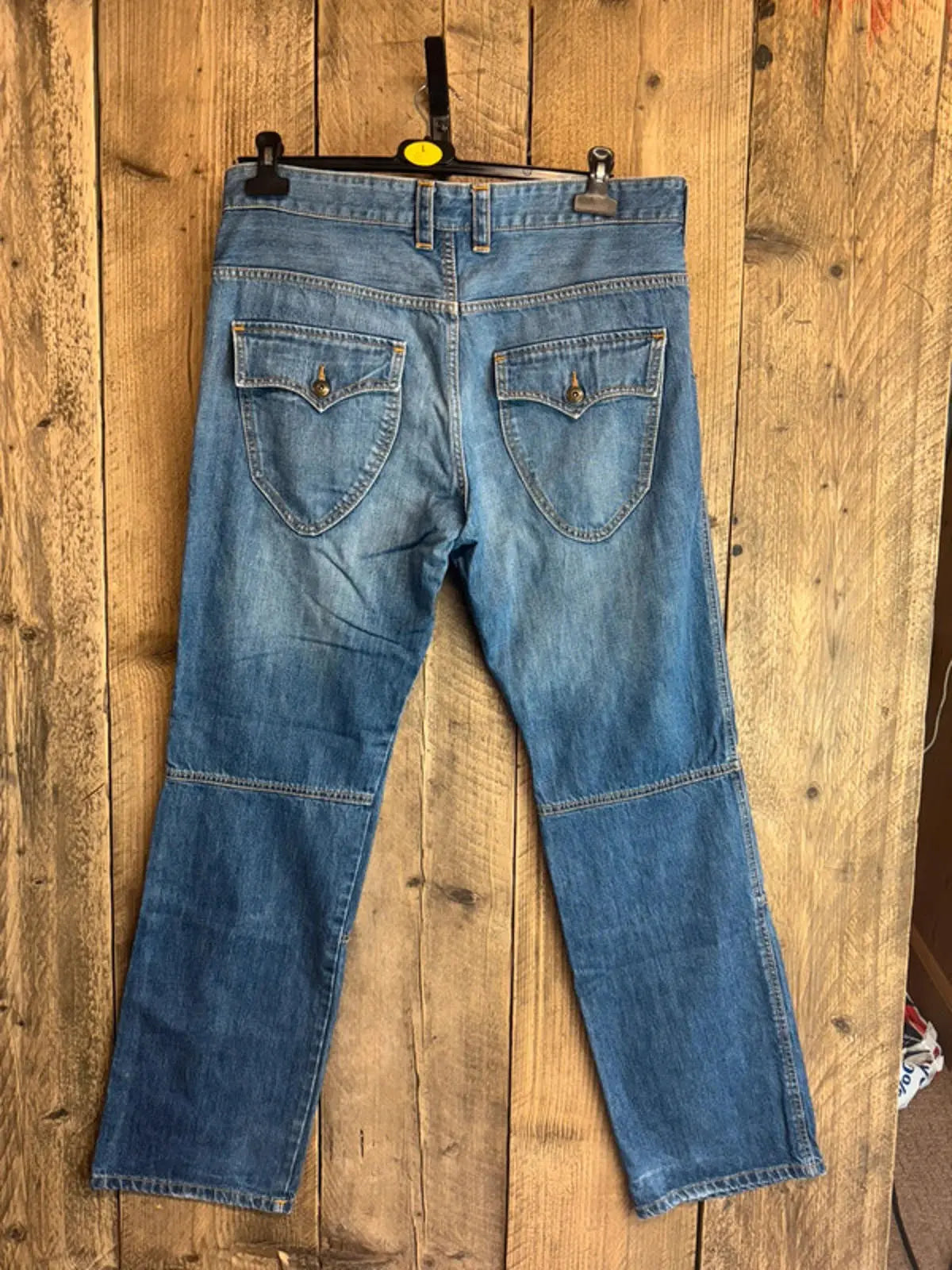 Vintage pair of men’s Y2K FCUK Jeans 36x34