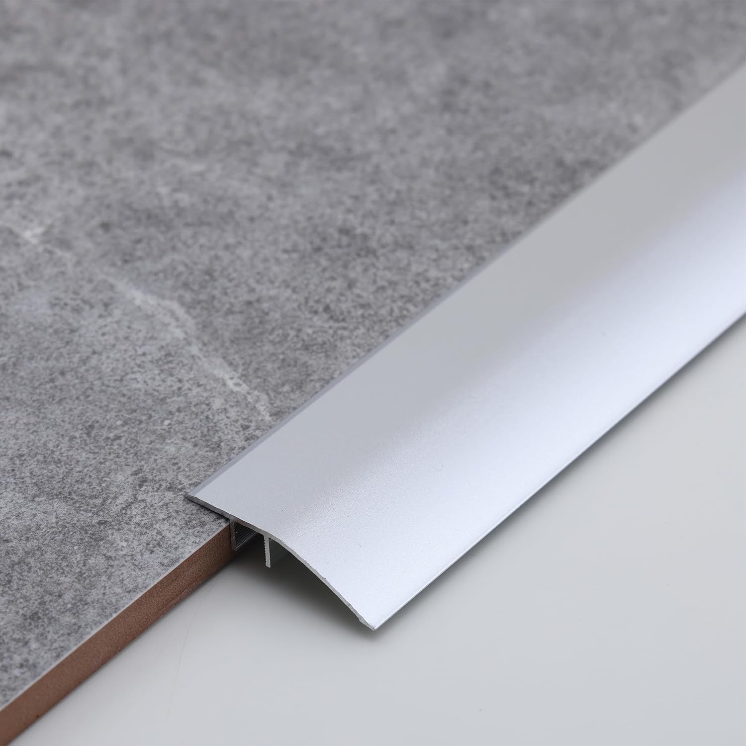 Massive Discounts Aluminum Floor Transition Strip – Matte Silver 0.9m