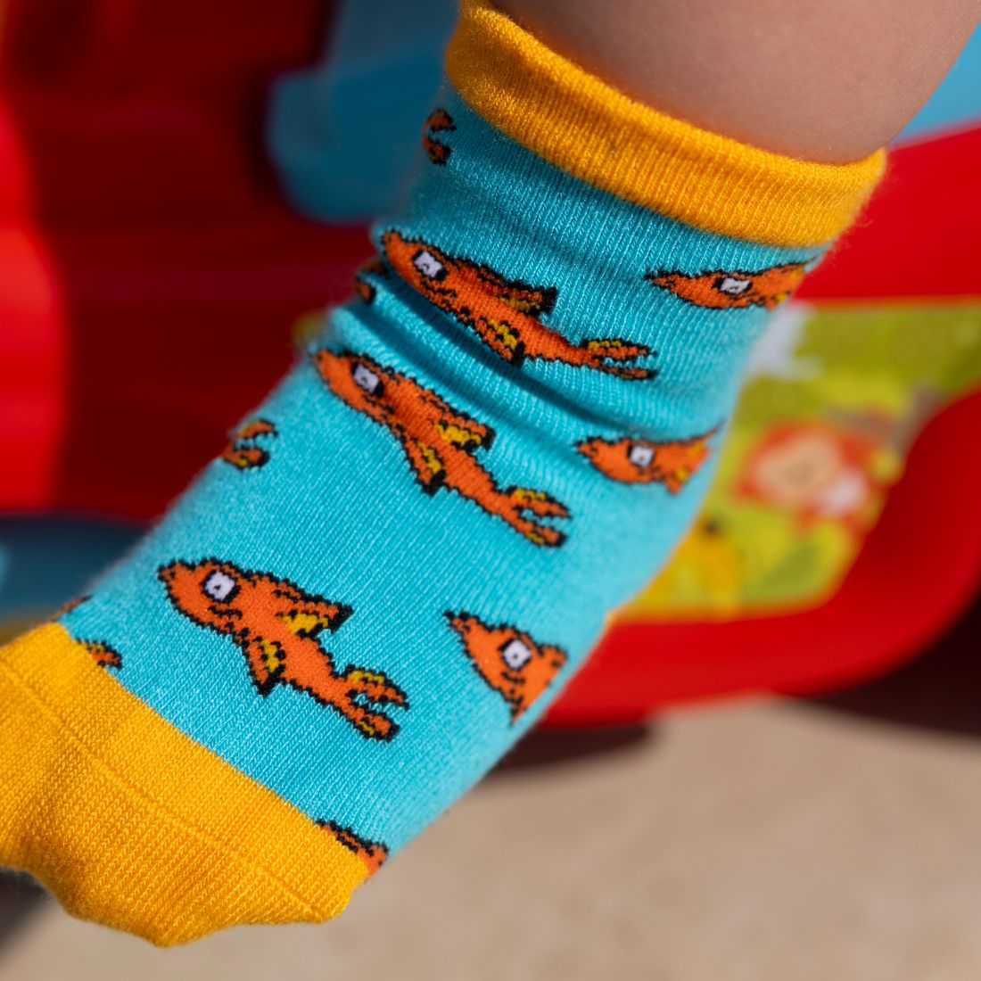 Swole Panda Children's Guppy Fish Bamboo Socks – Seamless & Breathable
