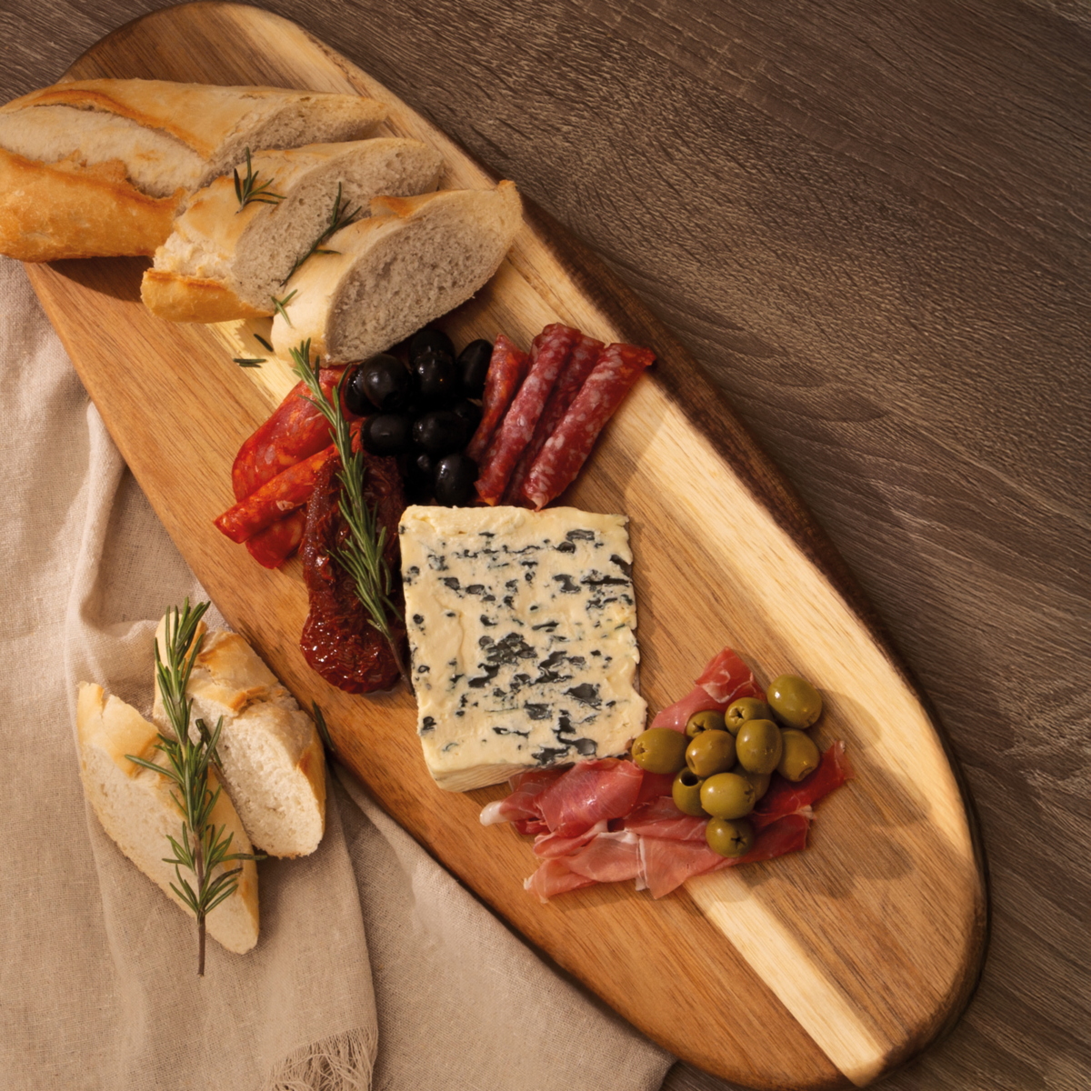 Orsina Kora Acacia Wood Oval Chopping and Serving Board – 2-in-1