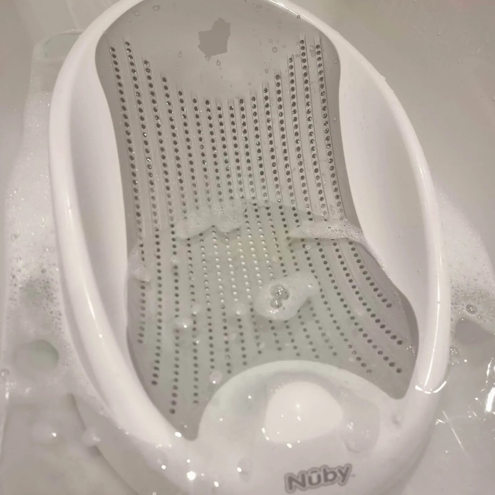 Nuby Newborn Baby Bath Support - Ergonomic Design