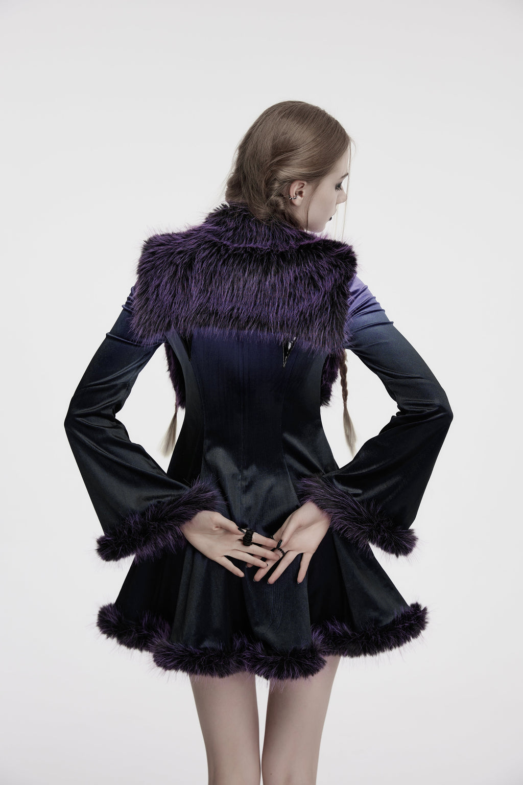 Punk Rave Lilith Gradient Faux Fur Devil Shawl – Violet Gothic Wrap