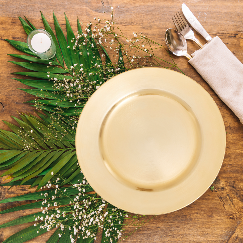 Orsina Dia Flat Gold Charger Plate – Distressed Metallic Table Decor