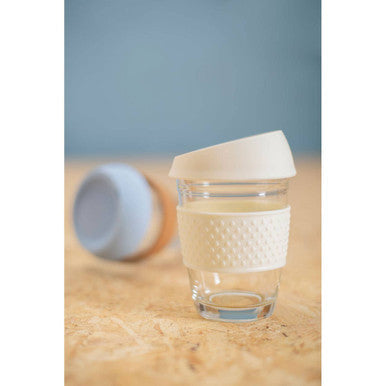 Orsina Glass Mug with Cream Silicone Band and Lid – Reusable Cup
