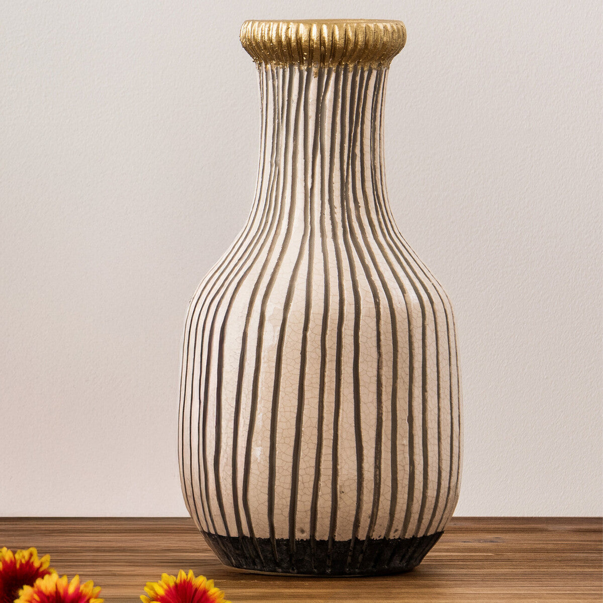 Orsina Vero Large Earthenware Vase – Handcrafted White and Gold