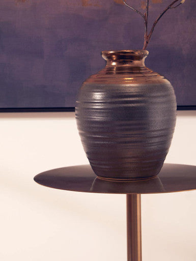 Orsina Zamak Large Barrel Vase – Gold and Grey Layered Metallic Decor