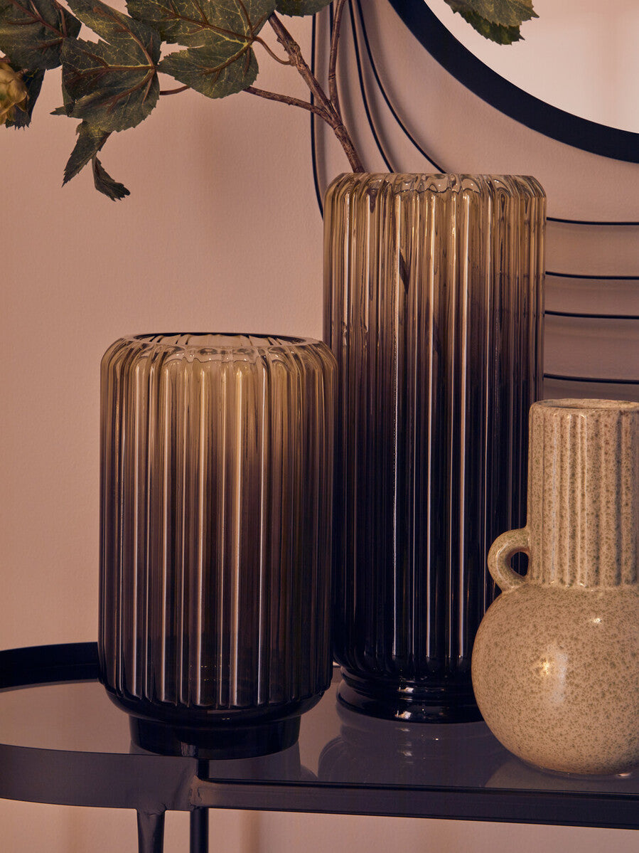 Orsina Chima Large Grey Ribbed Glass Vase – Ombre Smoked Glass Decor