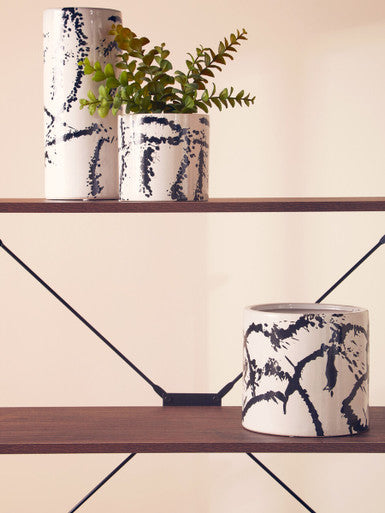 Orsina Sorrell Large Ceramic Planter – Black and White Modern Pot