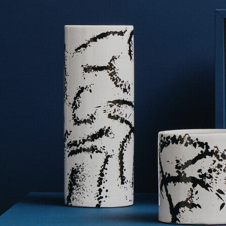 Orsina Sorrell Small Ceramic Vase – Black and White Hand-Finished