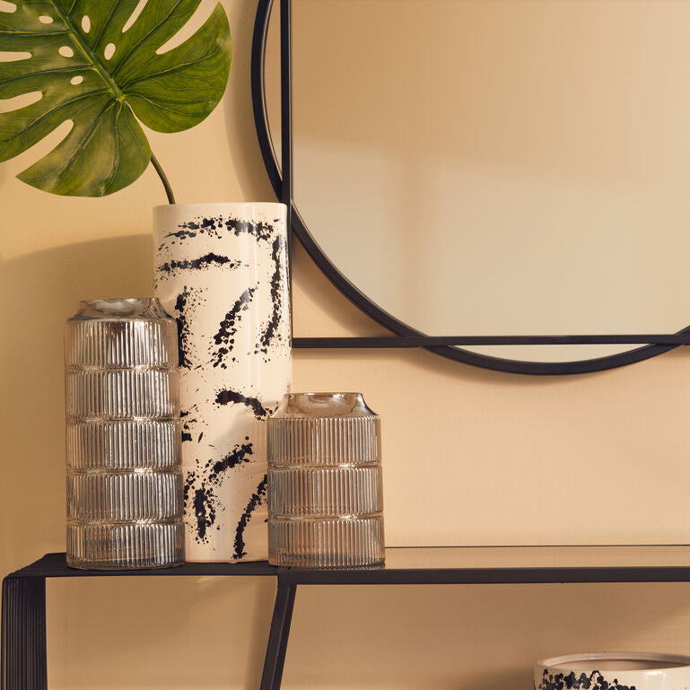 Orsina Sorrell Large Ceramic Vase – Modern Black and White Decor