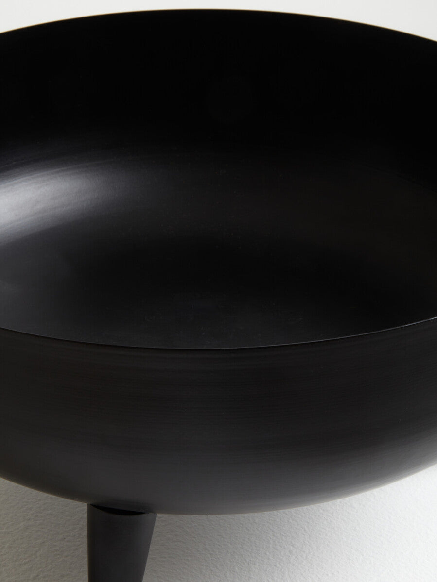 Orsina Alina Black Metal Planter – Modern Round Sculptural Plant Pot