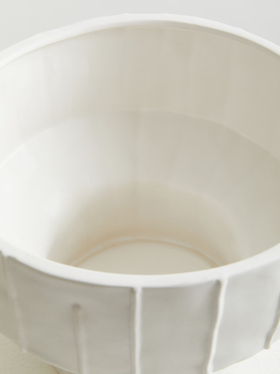 Orsina Fara White Ceramic Vase – Textured Geometric Modern Decor