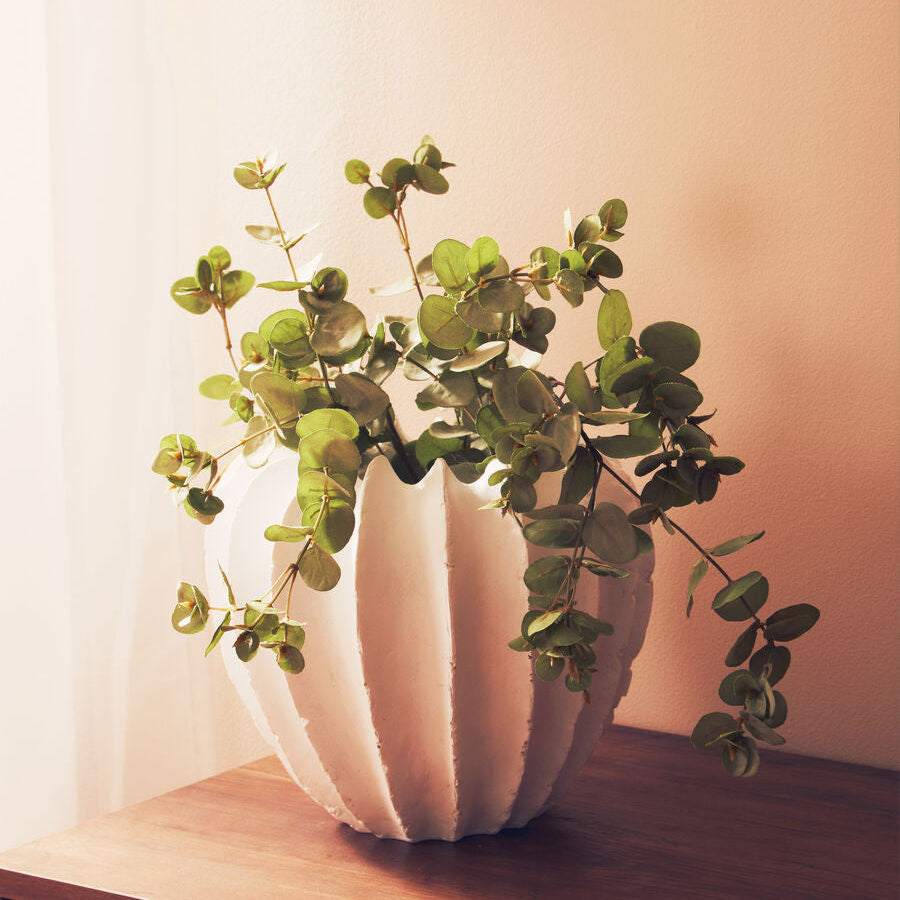Orsina Broc White Textured Vase – Modern Ridged Polyresin Decor