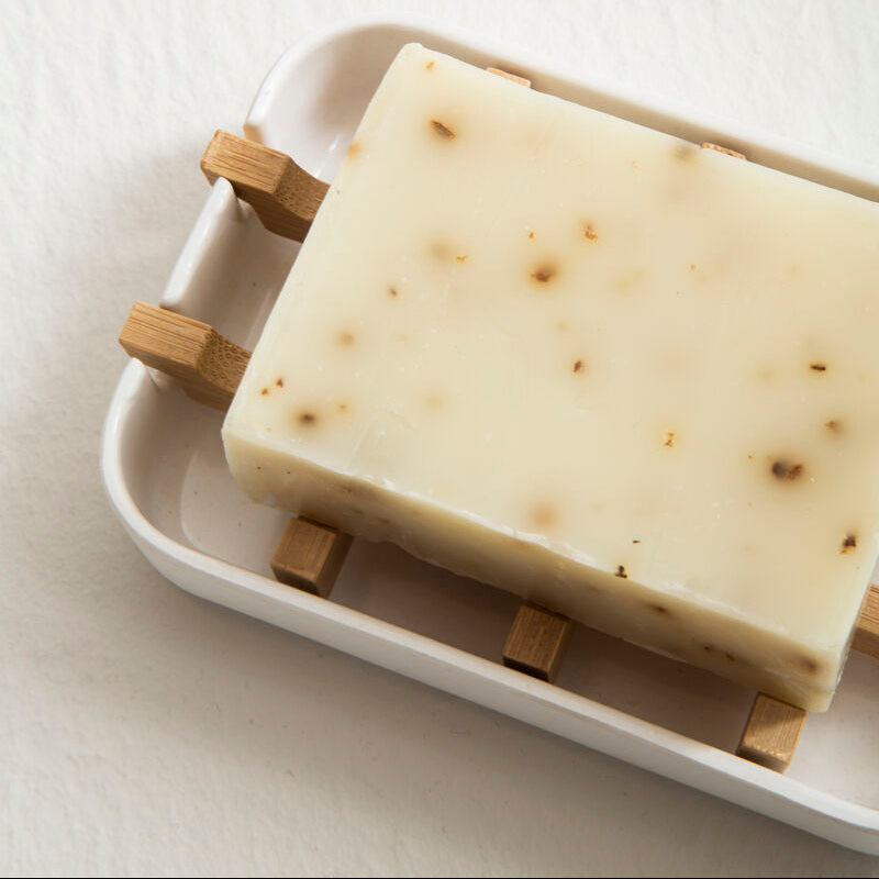 Orsina Canyon White Soap Dish – Modern Soap Saver with Natural Insert