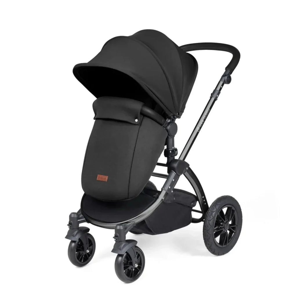 Ickle Bubba Stomp Luxe Travel System with i-Size Stratus Car Seat & ISOFIX Base 12 pcs - Black & Midnight & Black