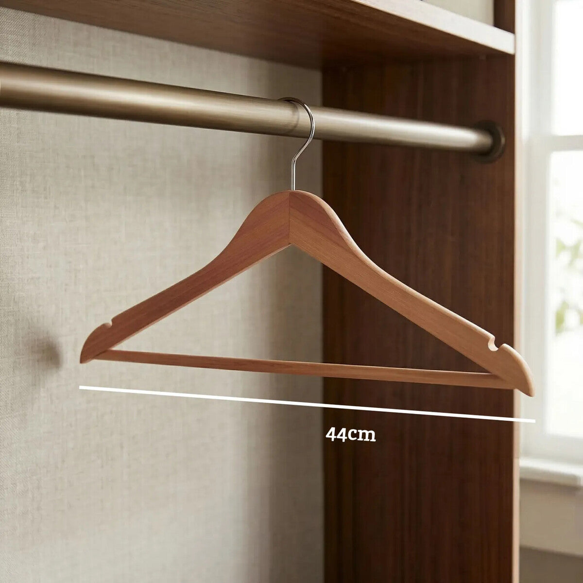Orsina Cedar Wood Clothes Hanger with Notches – Luxury Garment Care