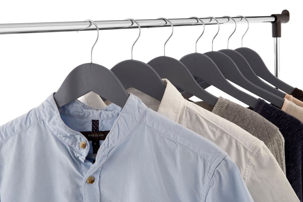 Orsina Matte Grey Clothes Hangers – Set of 20 Non-Slip Slim Hangers