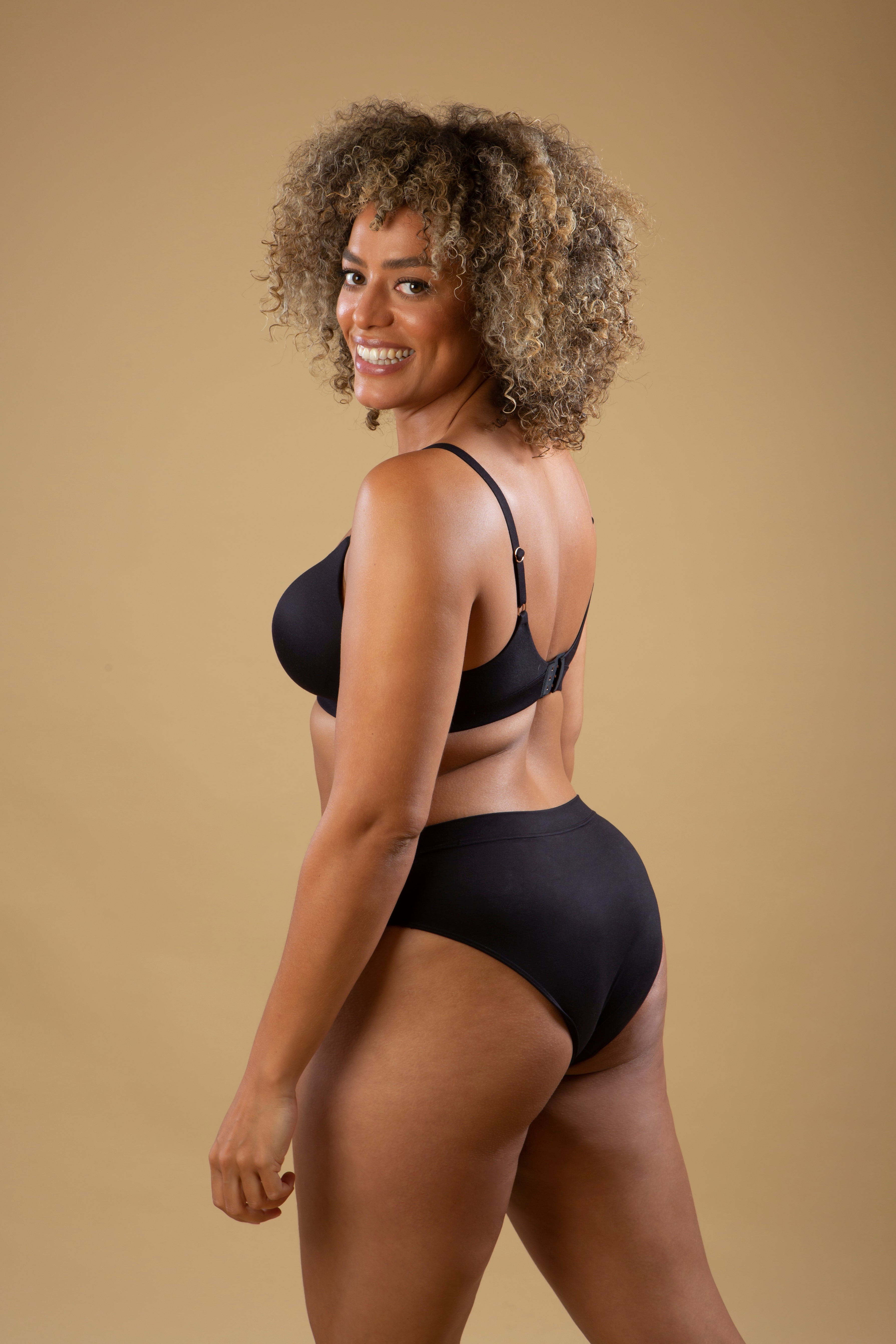 Freedom Underwear High-Rise High-Leg Briefs – Seamless Soft Fabric