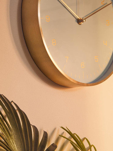 Orsina Elko Mint Green and Gold Wall Clock – Modern Pastel Timepiece