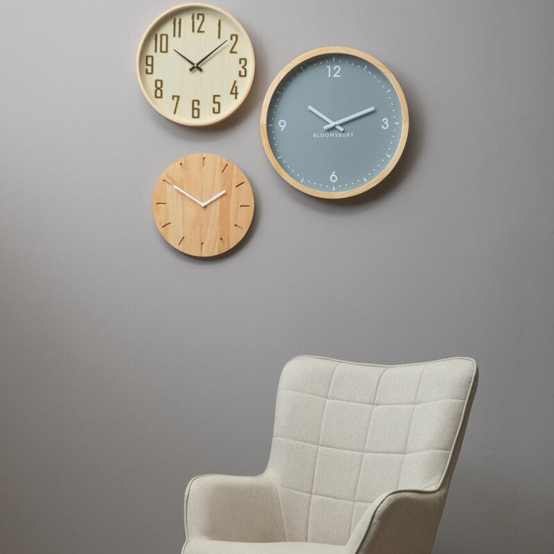 Orsina Vitus Natural Wall Clock – Round Scandi Style Wooden Timepiece