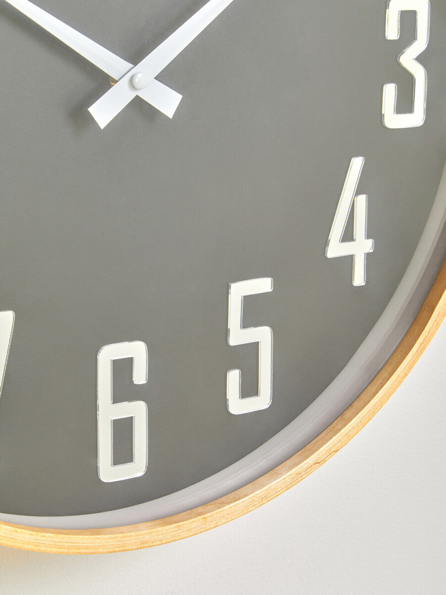 Orsina Vitus Black Wall Clock – Modern Round Design with Natural Trim