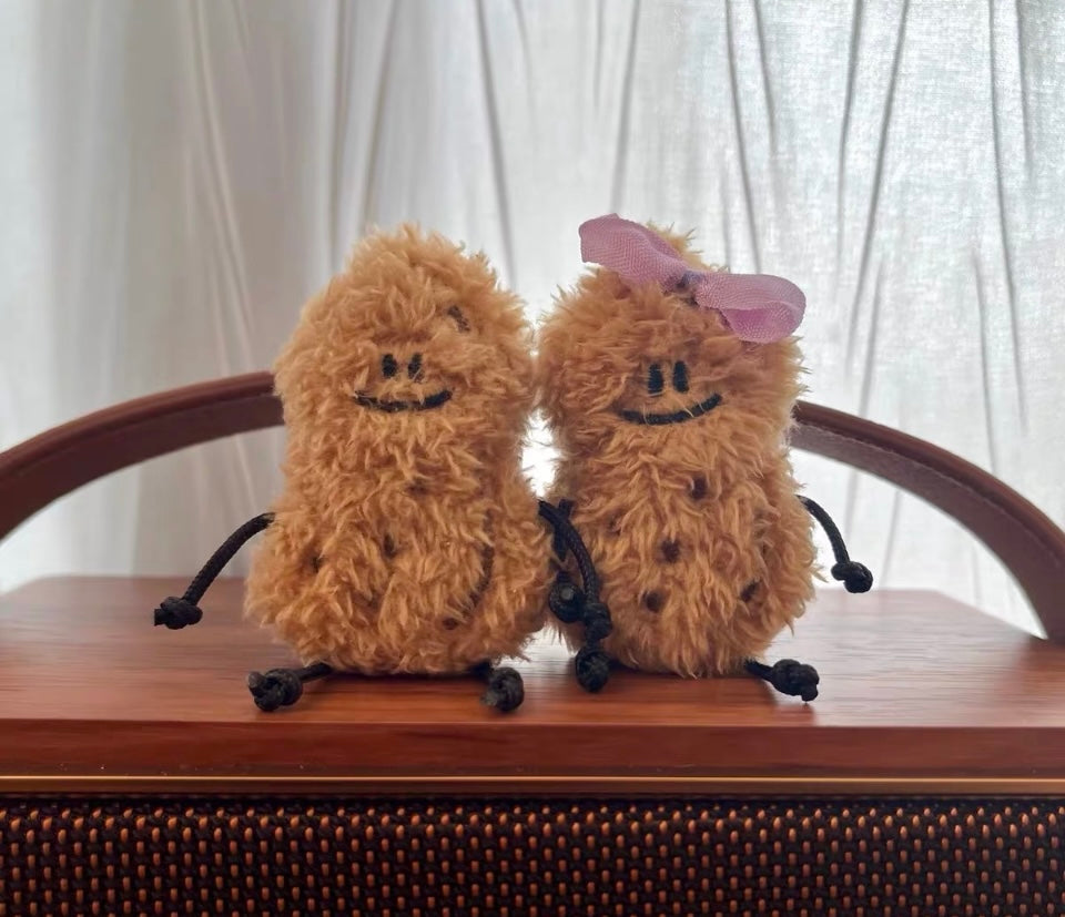 Mini Peanut Plush Keychain – Cute Smiling Bag Charm by Fickle Plan
