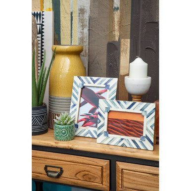 Orsina Bowerbird 4x6 Chevron Photo Frame – Modern Geometric Decor