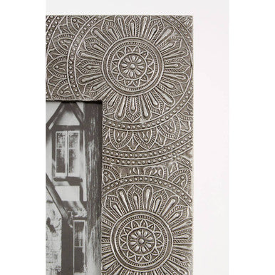 Orsina Bowerbird 5x7 Silver Etched Photo Frame | Metal Tabletop Decor