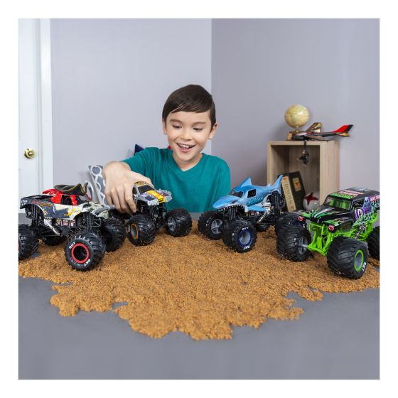 Monster Jam 1:24 Scale Die-Cast Monster Truck Toy Vehicle by Snaps